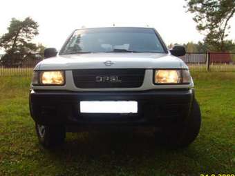 1999 Opel Frontera Pictures