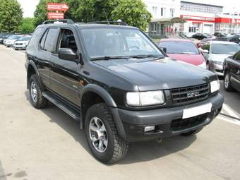 1999 Opel Frontera Pictures