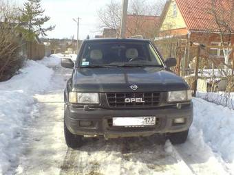 2000 Opel Frontera Photos