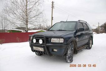 2000 Opel Frontera Photos