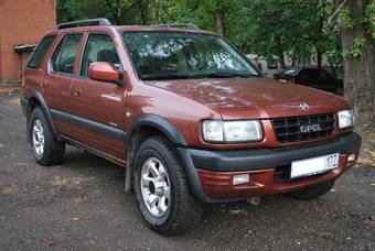 2001 Opel Frontera Photos