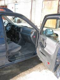 2002 Opel Frontera Photos