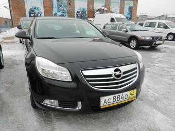 2010 Opel Insignia Photos