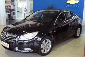 2011 Opel Insignia Pictures