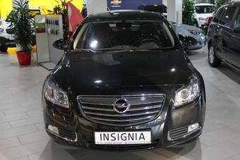 2011 Opel Insignia Pictures