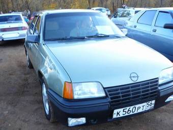 1986 Opel Kadett Pictures