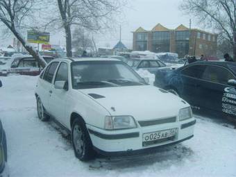 1987 Opel Kadett Images