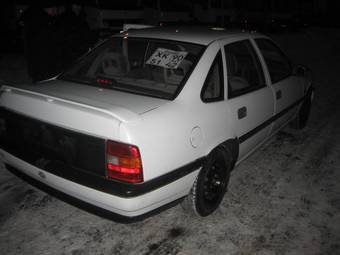 1990 Opel Kadett Photos