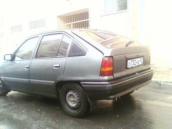 1990 Opel Kadett Photos