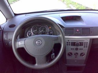 2005 Opel Meriva Pictures