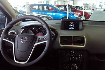 2011 Opel Meriva Wallpapers