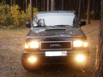 1993 Opel Monterey Pictures