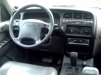 1998 Opel Monterey Photos