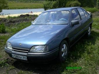 1986 Opel Omega Photos