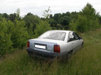 1987 Opel Omega Pictures