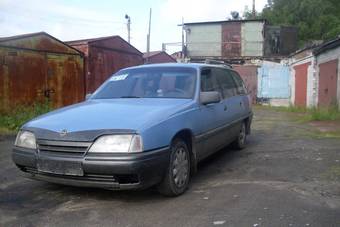 1987 Opel Omega Photos