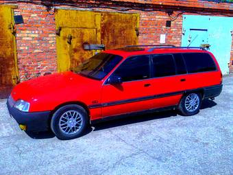 1987 Opel Omega Photos