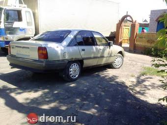 1987 Opel Omega Photos