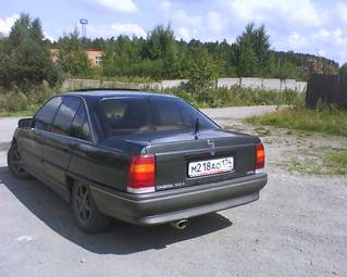 1988 Opel Omega Photos