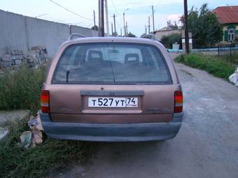 1988 Opel Omega Pictures