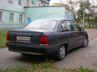 1989 Opel Omega Photos