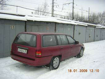 1991 Opel Omega Photos