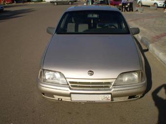 1991 Opel Omega Photos