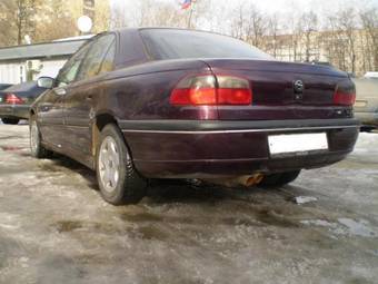 1994 Opel Omega Photos