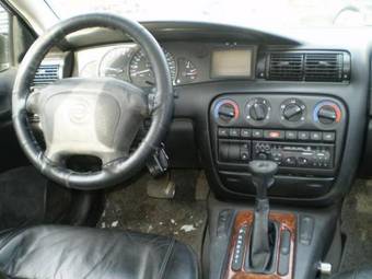 1994 Opel Omega Photos