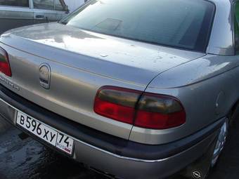 1994 Opel Omega Photos