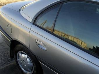 1994 Opel Omega Pictures