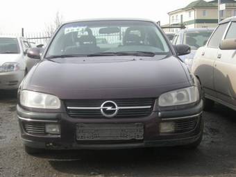 1994 Opel Omega Photos
