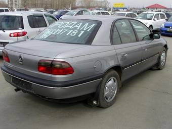 1994 Opel Omega Pictures