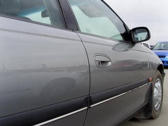 1994 Opel Omega Photos