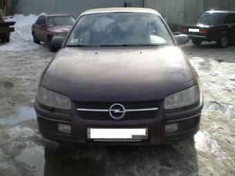 1994 Opel Omega Photos