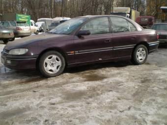 1994 Opel Omega Photos