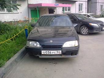 1994 Opel Omega Photos