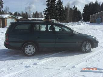 1994 Opel Omega Photos