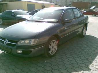 1995 Opel Omega Photos