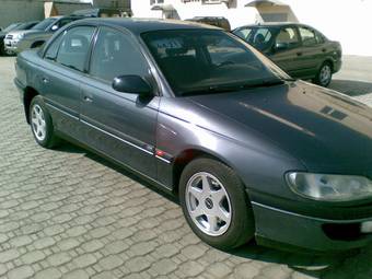 1995 Opel Omega Pictures