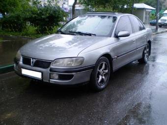 1995 Opel Omega Photos