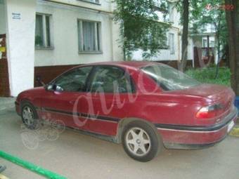 1995 Opel Omega Pictures