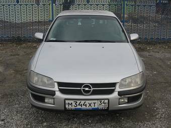 1997 Opel Omega Photos