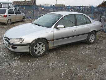 1997 Opel Omega Pictures