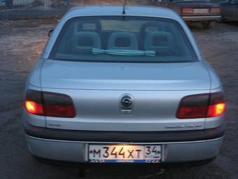 1997 Opel Omega Pictures