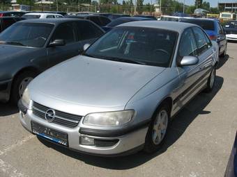 1997 Opel Omega Pictures