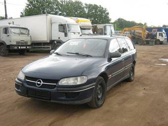 1997 Opel Omega Photos