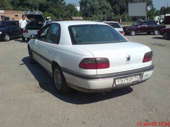 1997 Opel Omega Photos