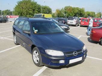 1997 Opel Omega Pictures