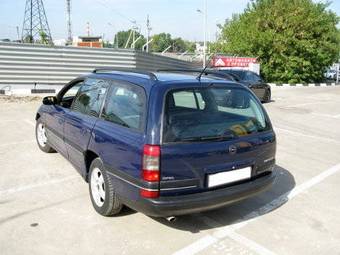 1997 Opel Omega Pictures